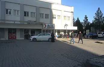 Kurtalan'da Traktör Devrildi: İki Kardeş Yaralandı