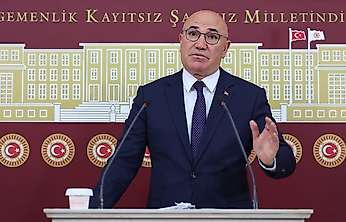 Mahmut Tanal'dan Siirt'te Eğitim Tepkisi: 'Çocuklara Ödenek Yok, Yakınlara Özel Kadro mu Var?'