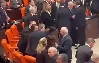 Meclis'te AK Parti ve DEM Parti Siirt milletvekilleri arasında sıcak anlar