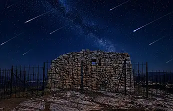 Perseid Meteor Yağmuru Siirt Semalarında Görülecek: İşte En İyi İzleme Zamanı