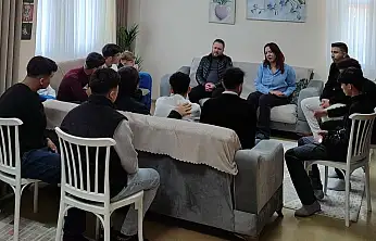 Rol model buluşması: Cumhuriyet savcısı Abdülkadir Acar, Siirt'te çocuklarla bir araya geldi