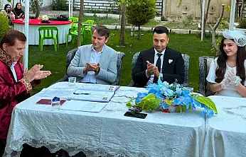 Siirt Atabağı'nda Jandarma Personelinin Nikahını Başkan Tayyar Lale Kıydı, Kaymakam Özcan Şahitlik Yaptı