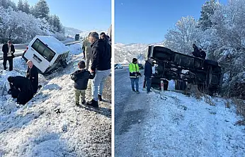 Siirt Baykan'da Buzlanma Kazalara Neden Oldu: Tır ve Minibüs Devrildi, 4 Yaralı