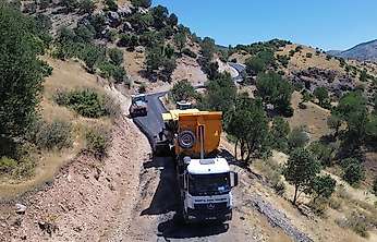Siirt Baykan'da Yol Çalışmaları Sürüyor: İki Köy Yolunda Asfaltlama Yapılıyor