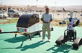 Siirt Baykanlı Burhan Canpolat, Kendi İmkânlarıyla Geliştirdiği Uçan Araba ve Robot Askeri TEKNOFEST'te Sergiliyor