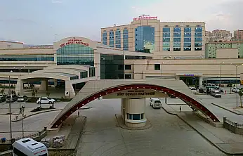 Siirt EAH başhekimliği görevine Prof. Dr. Servet Yolbaş hazırlanıyor! İmzalar Atıldı