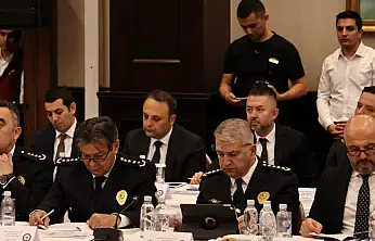 Siirt Emniyet Müdürü Mehmet Özdemir, Mardin'deki Narkotik Zirvesine Katıldı