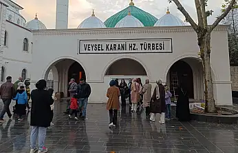 Siirt Hz. Veysel Karani Türbesi Ziyaretçi Akınına Uğruyor: Tadilatın Hızlandırılması Talep Ediliyor