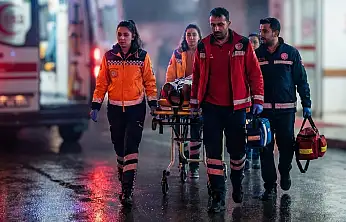 Siirt İl Sağlık Müdürü Hacıoğlu: 'Sağlık çalışanlarımızın özverili emeği toplum sağlığına değerli katkılar sunuyor'