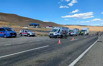 Siirt'in De Aralarında Bulunduğu 81 İlde Düzensiz Göç Denetimi: 25 Organizatör, 355 Göçmen Yakalandı