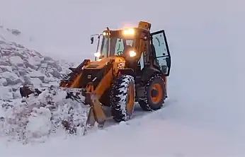 Siirt'in Yüksek Kesimlerinden Beklenen Kar Yağışı Başladı