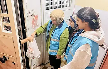 Siirt Kız Öğrenci Yurdu'nda Örnek Dayanışma: Yurt Yemeklerini İhtiyaç Sahibi Ailelere Ulaştırılıyor