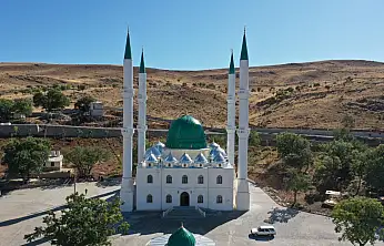 Siirt Pervari'de manevi bir durak: Cennetle Müjdelenen İlk Sahabelerden Abdurrahman b. Avf makamı