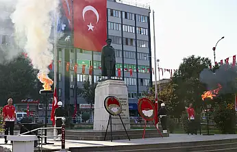 Siirt'te 10 Kasım Atatürk'ü Anma Programı Düzenlendi!