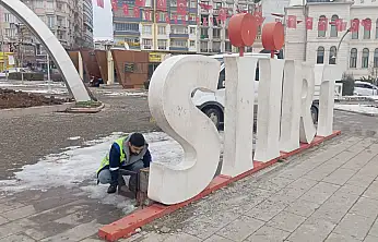 Siirt'te 15 Temmuz Demokrasi Meydanı'nda Yenileme Çalışmaları Başladı