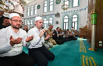 Siirt'te 15 Temmuz Şehitleri İçin Mevlid-i Şerif ve Dua Programı Düzenlendi