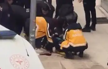 Siirt'te 3. kattan düşen 2 çocuk annesi kadın hayatını kaybetti