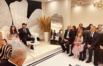 Siirt'te Akınay ve Işıktaş ailelerinin mutlu günü