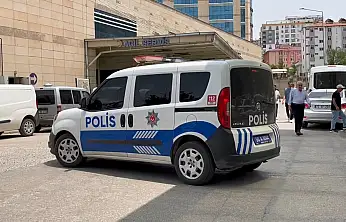 Siirt'te Araç Onlarca Metrelik Şarampole Yuvarlandı! 4 Kişi Yaralandı!