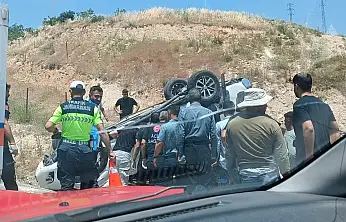 Siirt'te Araç Takla attı: Sürücü Araçta Sıkıştı