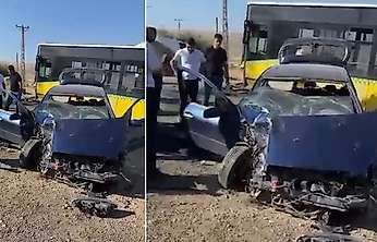 Siirt'te belediye otobüsü ile otomobil çarpıştı: 1 yaralı