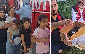Siirt'te Çocuklar Telefon Ve Tableti Bıraktı, Parkta Bir Araya Geldi