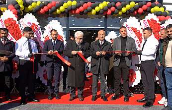 Siirt'te Edip Usta Kebap Salonu yeni adresinde hizmete açıldı