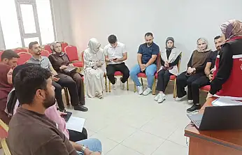 Siirt'te Evlilik Kredisi Alacak Genç Çiftlere Evlilik Öncesi Eğitim
