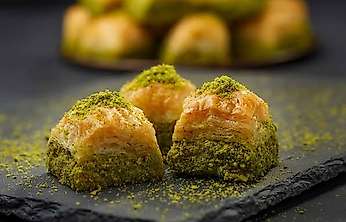 Siirt'te Fıstıklı Baklava Denetimleri Yeterli mi? Ucuz Baklavanın İçinde Ne Var?