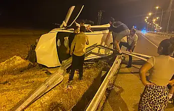 Siirt'te Hafif Ticari Araç Takla Attı: Sürücü Burnu Bile Kanamadan Kurtuldu
