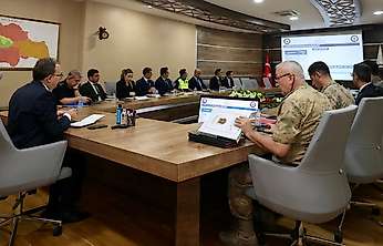 Siirt'te Haftalık Güvenlik ve Asayiş Toplantısı Gerçekleştirildi