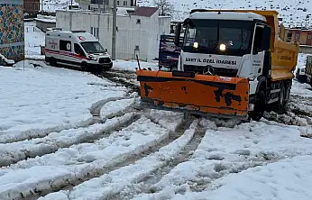 Siirt'te hastalanan minik çocuklar için ekipler seferber oldu