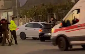 Siirt'te İki Araç Kafa Kafaya Çarpıştı: 4 Yaralı