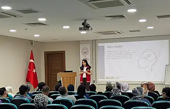 Siirt'te İŞKUR Personeline Bağımlılıkla Mücadele Eğitimi Verildi
