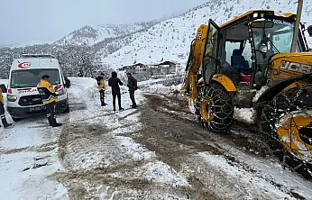 Siirt'te kar ve tipi: 59 yerleşim yerinin yolu kapandı