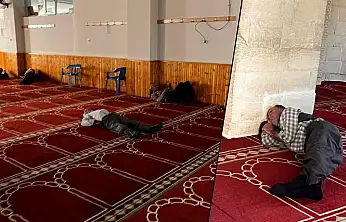 Siirt'te Kavurucu Sıcaklardan Bunalan Vatandaşlar Camilere Sığınıyor