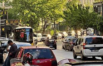 Siirt'te Motorlu Kara Taşıtı Sayısı 31 Bin 940'a Ulaştı