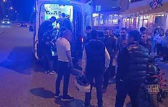 Siirt'te Motosiklet Park Halindeki Otomobile Çarptı: 1 Yaralı