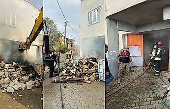Siirt'te Odunluk Yangınına Ekskavatörlü Müdahale: Depo Duvarı Yıkıldı