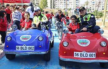 Siirt'te Öğrencilere Uygulamalı Trafik Eğitimi Verildi