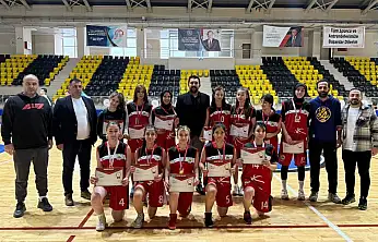 Siirt'te okul sporları basketbol grup yarışmaları tamamlandı! İşte Türkiye Yarı Finalleri'ne katılmaya hak kazanan okullar