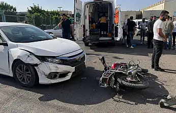 Siirt'te otomobil ile motosiklet çarpıştı: 2 kişi yaralandı