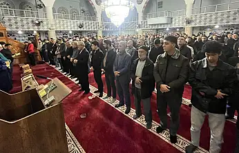 Siirt'te Regaip Kandili'nde Camiler Doldu Taştı