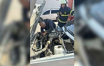 Siirt'te Rus Pazarı önünde araç yangını