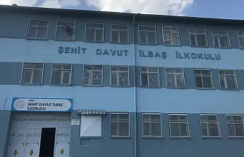 Siirt'te Şehit Davut İlbaş İlkokulu'ndan bisiklet ödüllü okuma yarışması