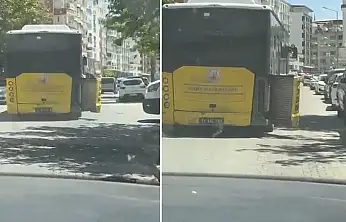 Siirt'te Seyir Halindeki Halk Otobüsünün Motor Kapağı Açıldı