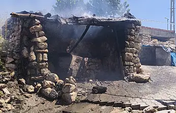 Siirt'te Tandırda Ekmek Yapmak İsteyen Kadınlar Kendilerini Yakıyordu!