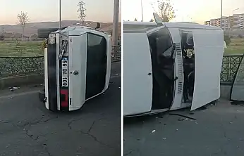 Siirt'te Trafik Kazası! Araç Dönel Kavşakta Yan Yattı 1 Kişi Yaralandı