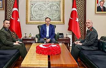 Siirt'te Tuğgeneral Çatak Ve Yarbay Seçkin, Vali Kızılkaya'yı Ziyaret Etti
