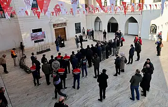Siirt'te Üreticilere Binlerce Fıstık ve Trabzon Hurması Fidanı Dağıtıldı